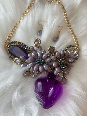 Statement Purple Heart Floral Bib Necklace with Matching Earrings